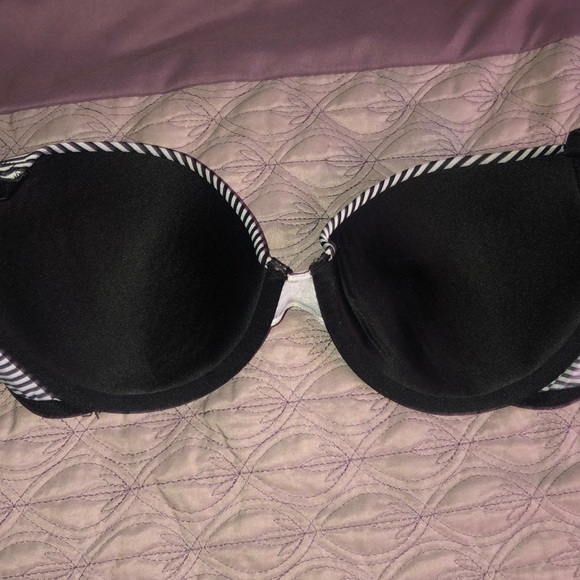 Black and White Stripe So Bra, Size 36C - Picture 4 of 6